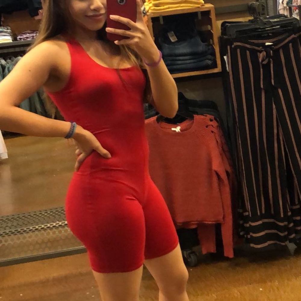 Romper - Picture 2 of 2